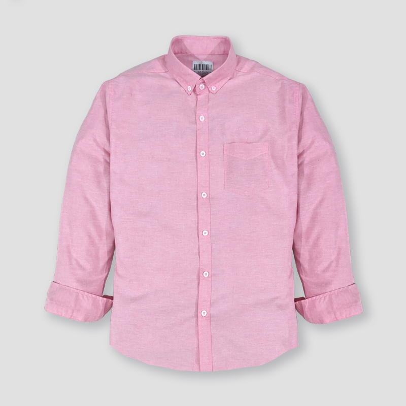 Smart-fit shirt in soft Cotton Chambrey Fabric with a button-down collar, classic front, a yoke at the back and gently rounded hem. Long sleeves with buttoned cuffs and a sleeve placket with a link button for a classy yet elegant look for all occasions.